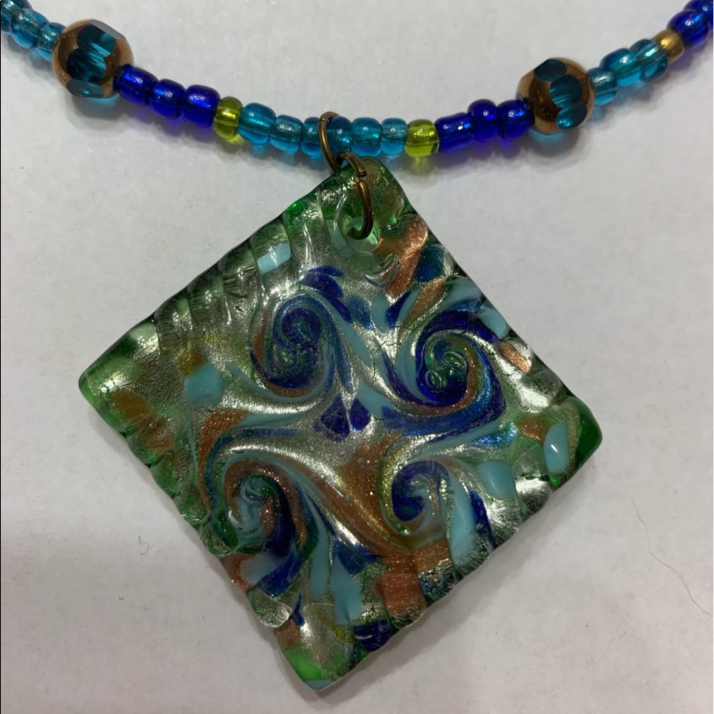 Beaded glass pendant necklace